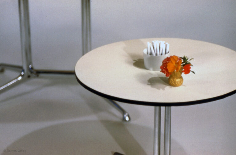 LA FONDA GROUP COFFEE TABLE