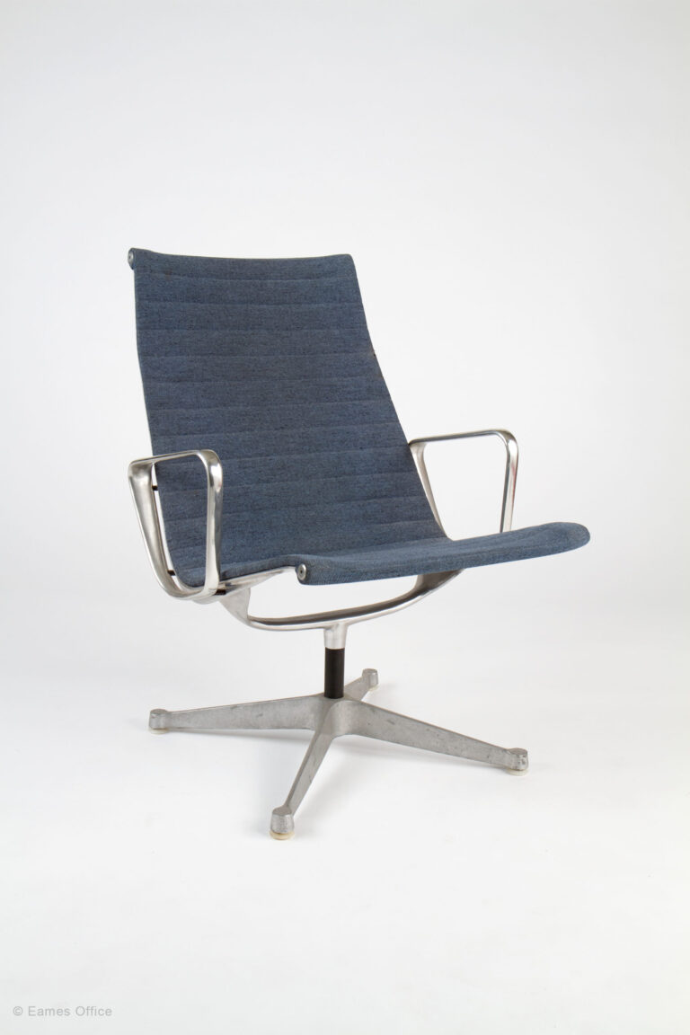 EAMES ALUMINUM GROUP HIGH BACK DESK CHAIR