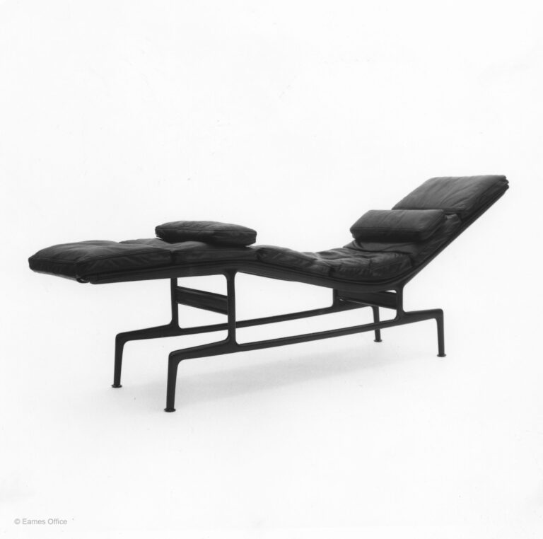 Chaise Lounge