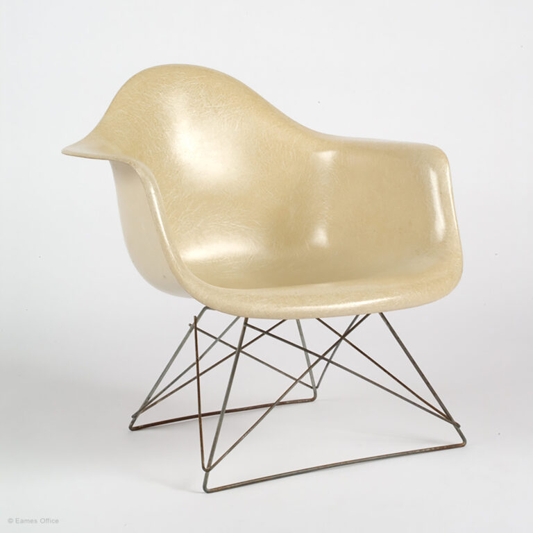 MINIMUM CHAIR